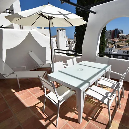 Modern Walking Distance To Shops And Апартаменты